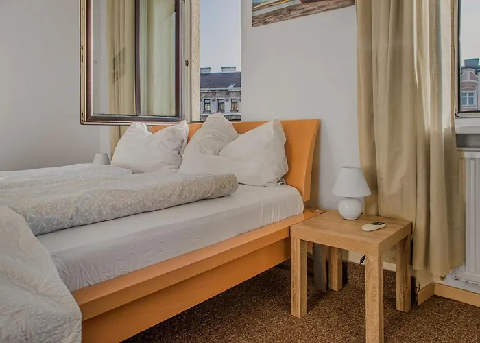 Appartement Comfortable 2br Next To Millennium Tower