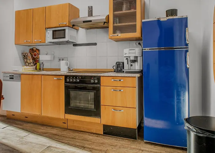 Comfortable 2br Next To Millennium Tower