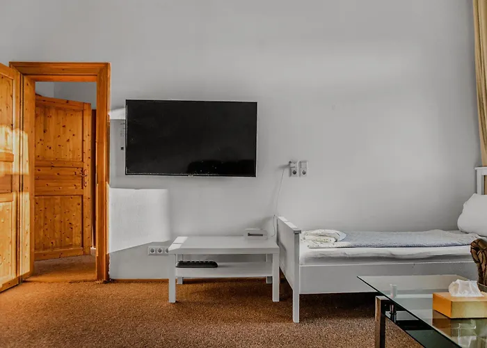 Comfortable 2br Next To Millennium Tower